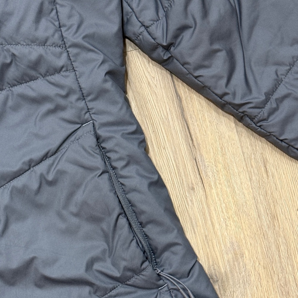 North Face lightweight puffer jacket - Picture 4 of 6